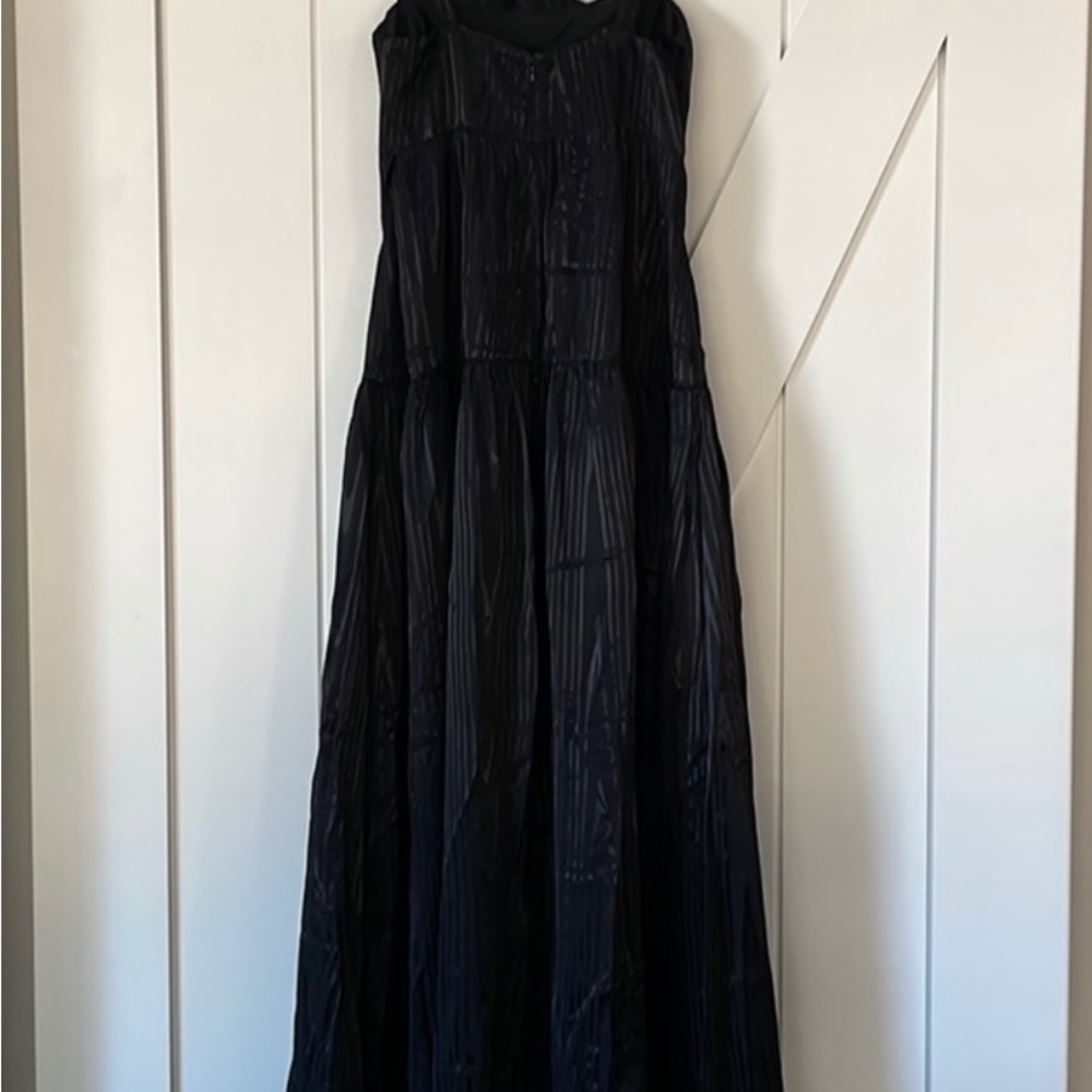 Lovers + Friends Kent Tiered Maxi Black Open Cut-Out Front Dress Small 4-6 NWT - Picture 9 of 11